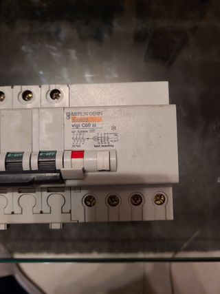 INTERRUPTOR CON BLOQUE DIFERENCIAL