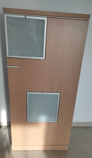 Mueble comedor roble, con luz interior 
