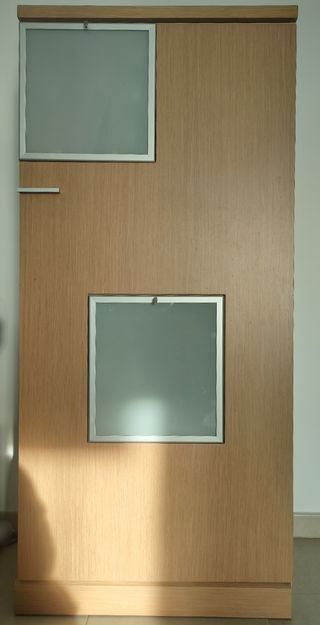 Mueble comedor roble, con luz interior 