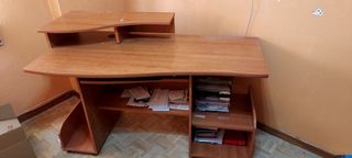 Mesa de estudio para ordenador