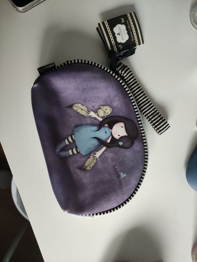 Neceseres gorjus santoro