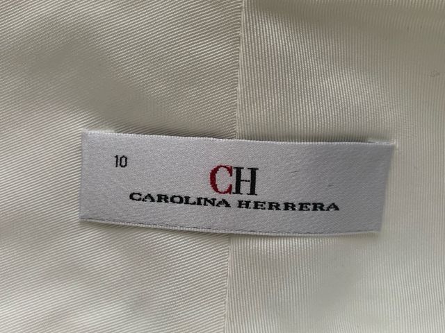 Falda blanca Carolina Herrera