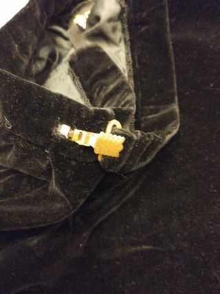 FALDA DE TERCIOPELO NEGRA