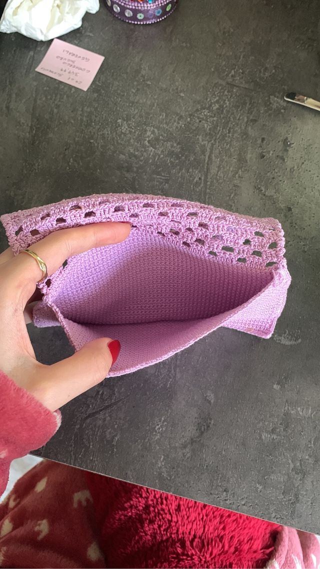 astuccio fatto all’uncinetto