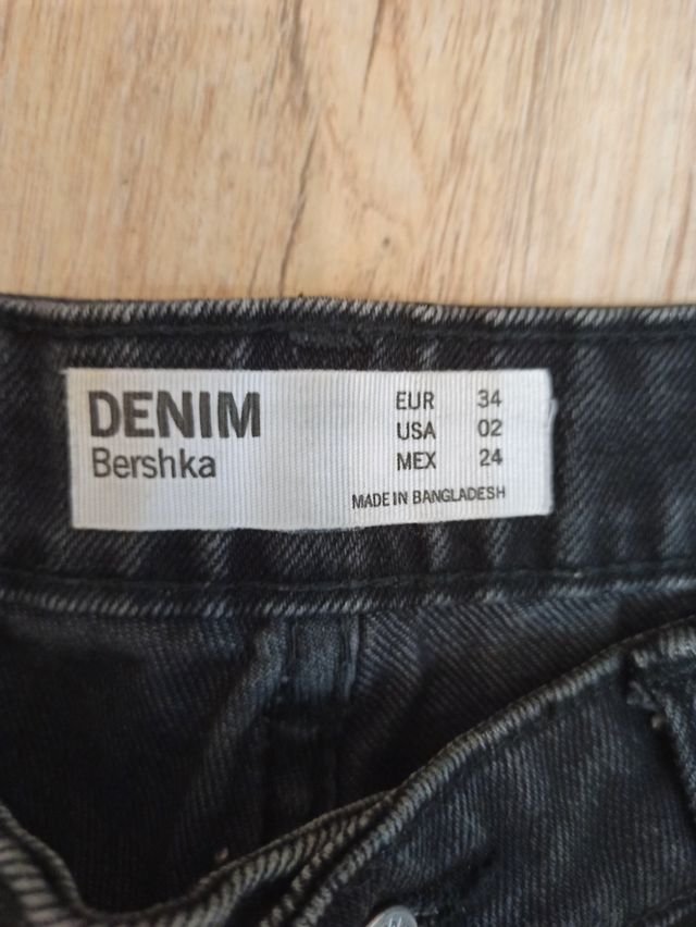 Jeans Bershka Mom nero