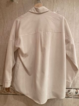camisa blanca de pana