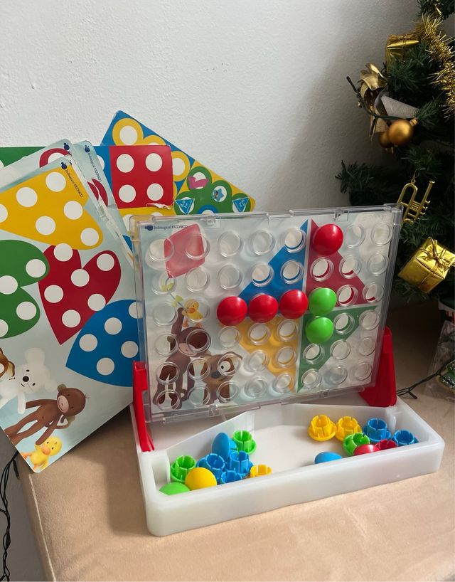 Tres en ralla portátil, juego de mesa.