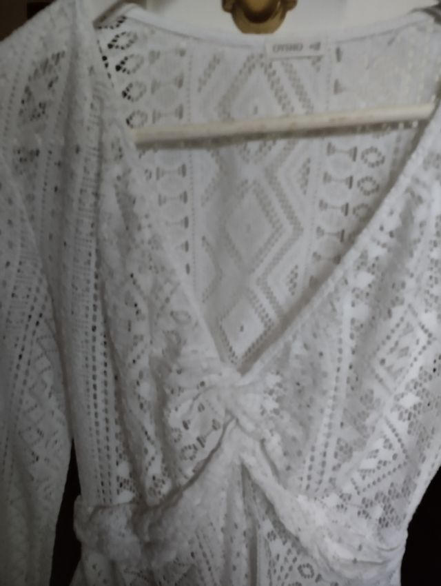 Blusa blanca de encaje oysho