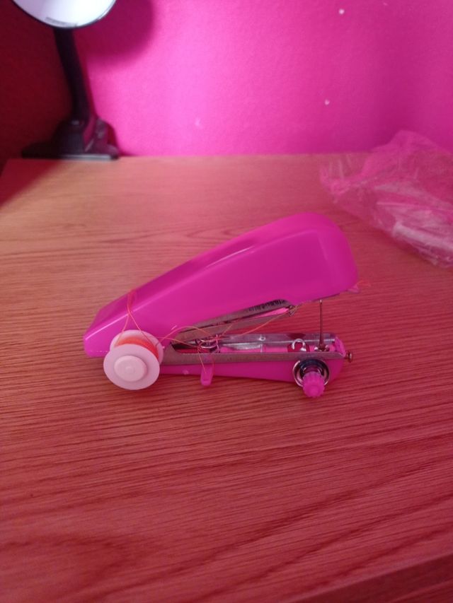 mini maquina de coser de bolsillo