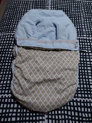 Saco maxicosi, beige y azul, universal.