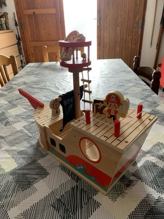 barco pirata madera