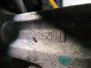 8E0407155N BRAZO SUSPENSION SUPERIOR DELANTERO DER