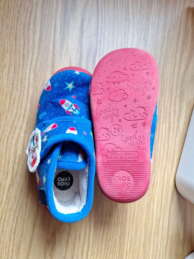 Zapatillas casa Gioseppo 26