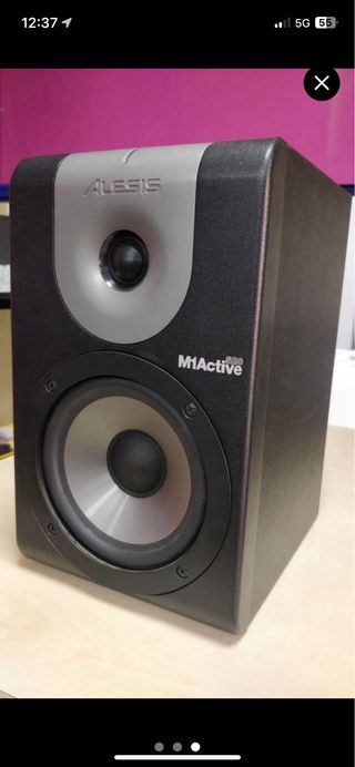 monitores activos alesis