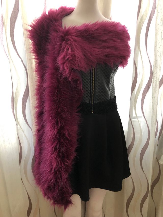 Sciarpa copri spalle in finta pelliccia