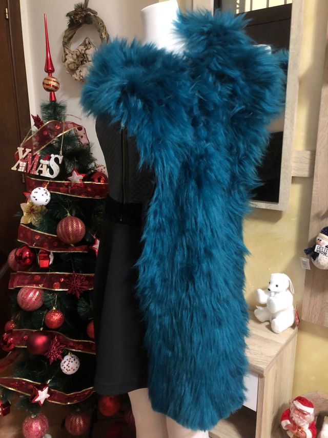 Sciarpa copri spalle in finta pelliccia