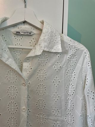 blusa blanca Zara XS bordados
