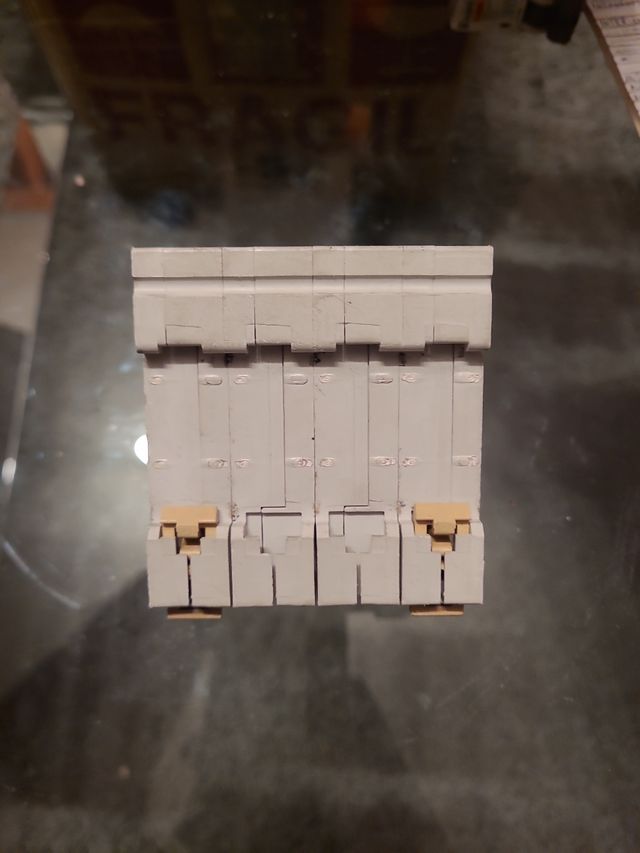 INTERRUPTOR MERLIN GERIN