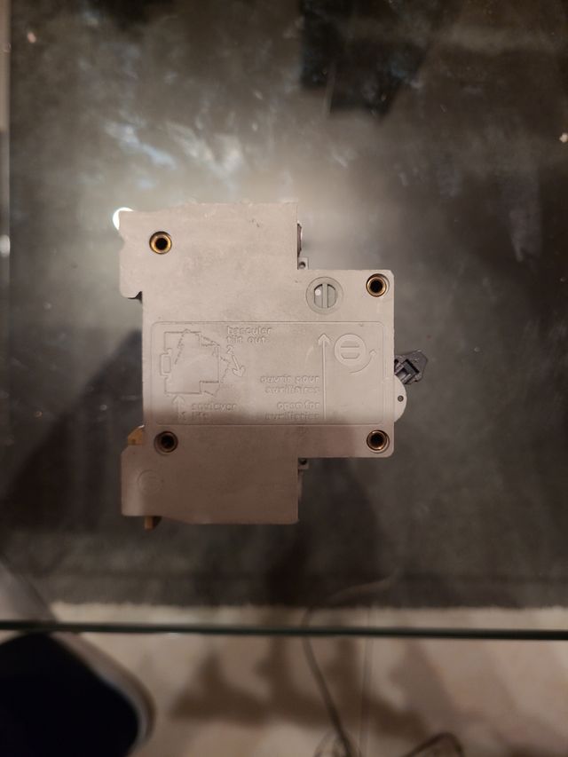 INTERRUPTOR MERLIN GERIN