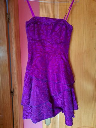 Vestido fiesta corto morado