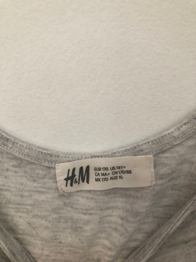 Jersey gris con estrellas