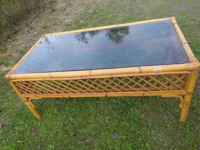 CONJUNTO MESA+4 SILLAS+MESITA DE CAÑA