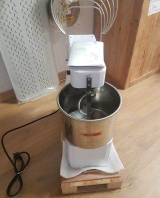 AMASADORA ESPIRAL DE 10 LITROS, 8 KG DE MASA 
