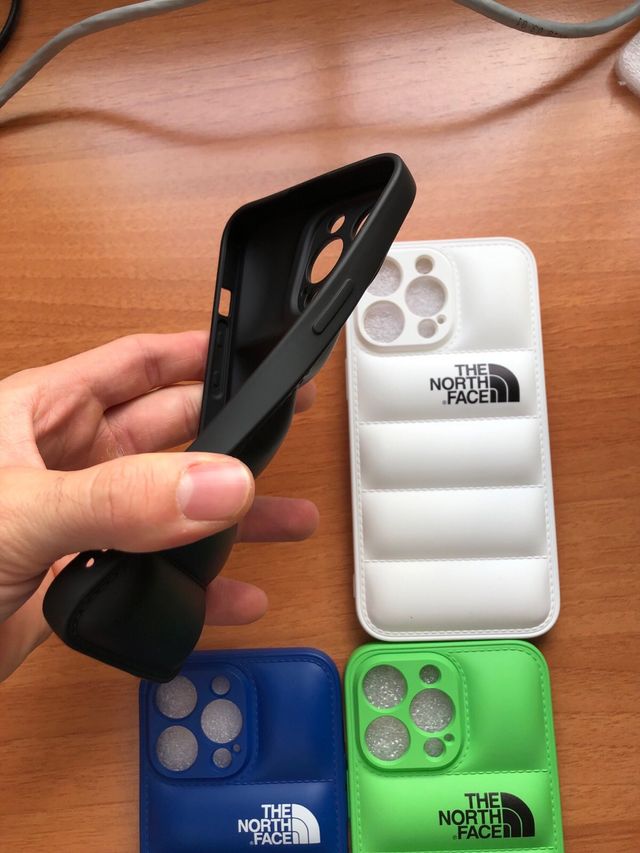 Funda Puffer Silicona TNF Iphone14 Pro Max