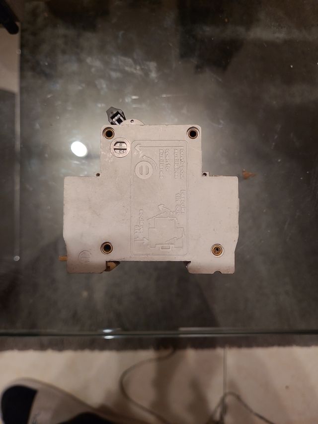 INTERRUPTOR MERLIN GERIN