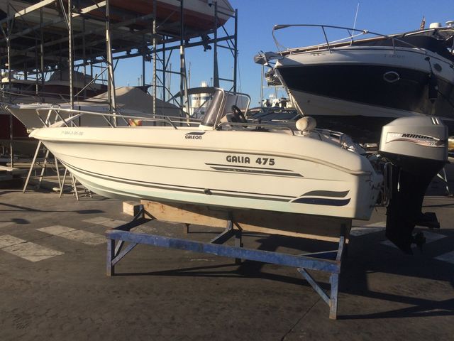 Barco Galia 475