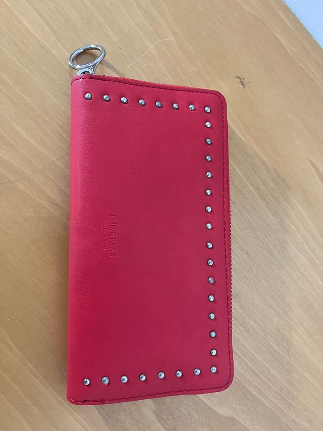 cartera pull and bear