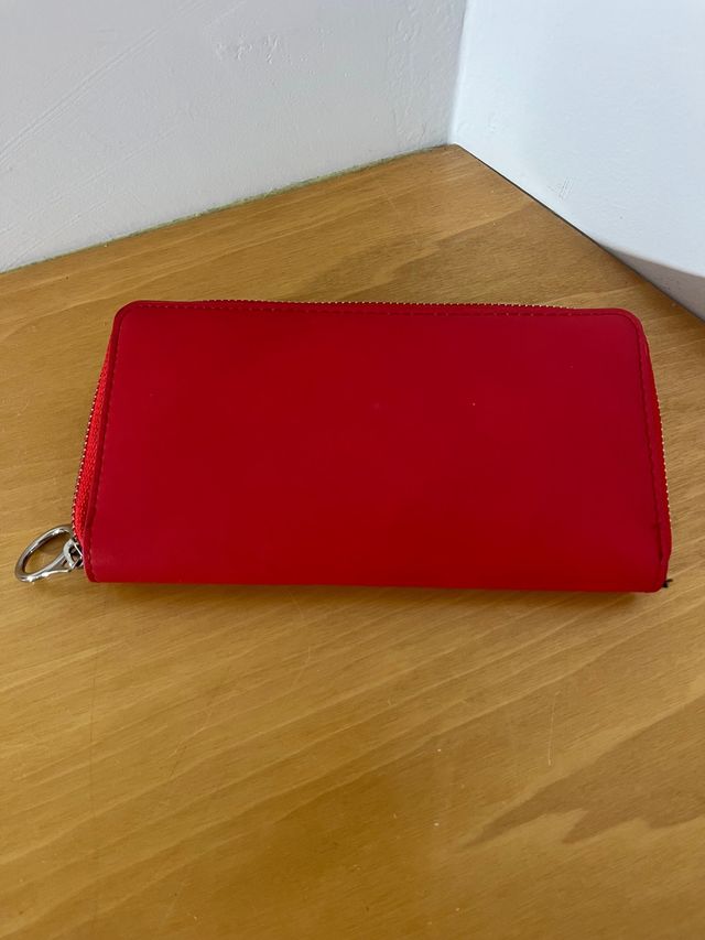 cartera pull and bear