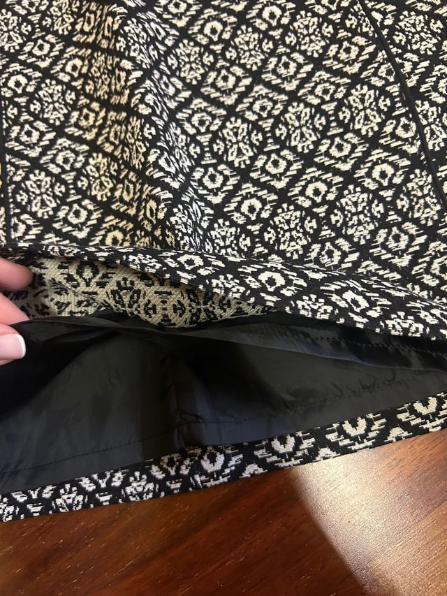 Falda corta EL CORTE INGLES con forro 