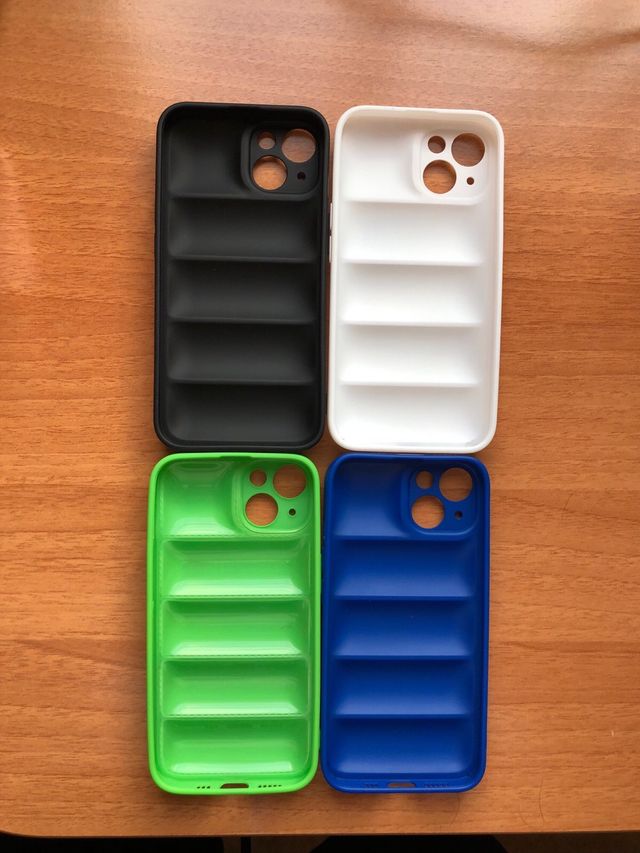 Funda Puffer Silicona TNF Iphone 14