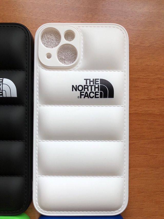 Funda Puffer Silicona TNF Iphone 14