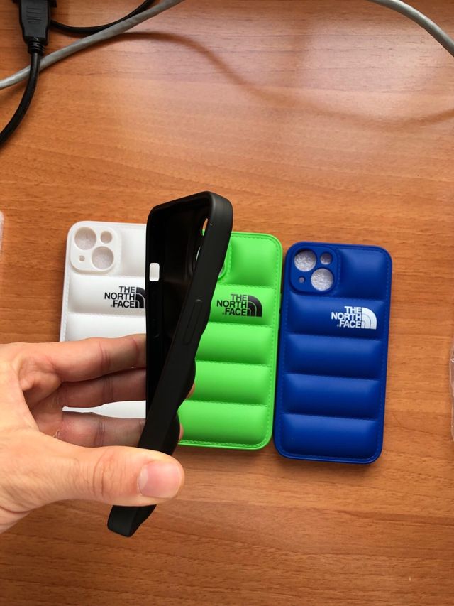 Funda Puffer Silicona TNF Iphone 14