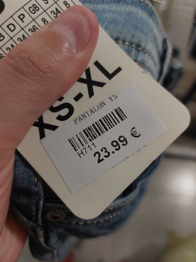 Pantalón tejano NUEVO Talla S/36