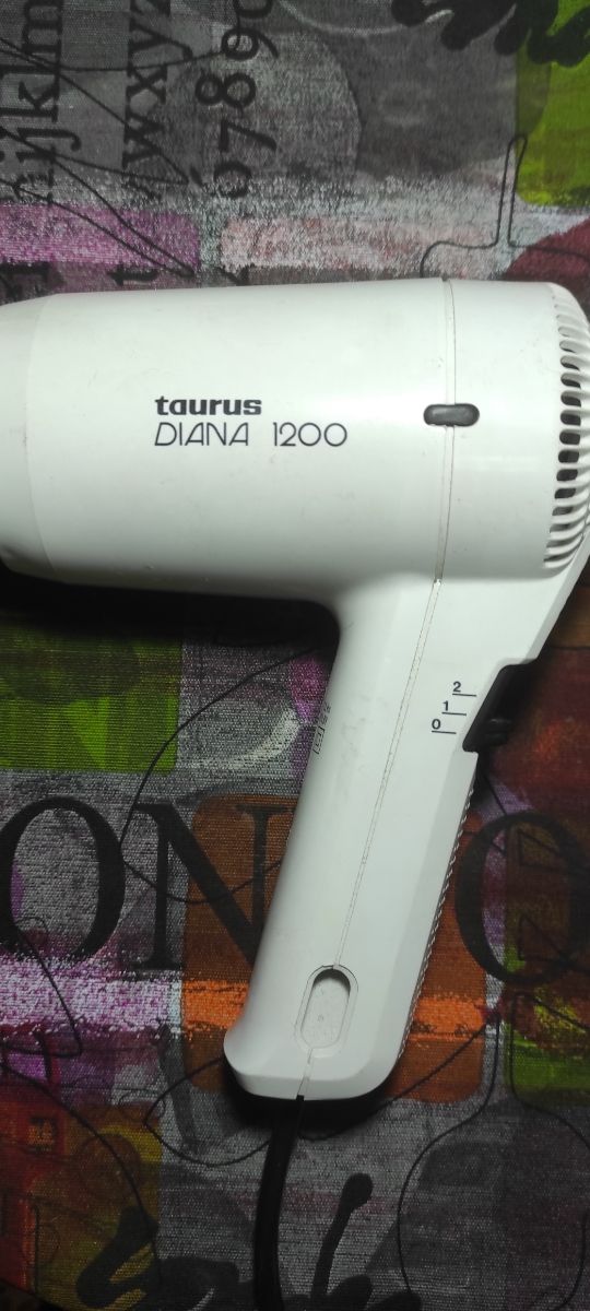 Secador de pelo Taurus