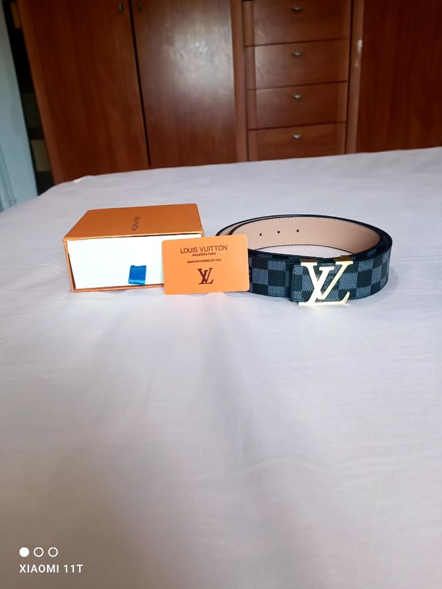 cinturón louis Vuitton