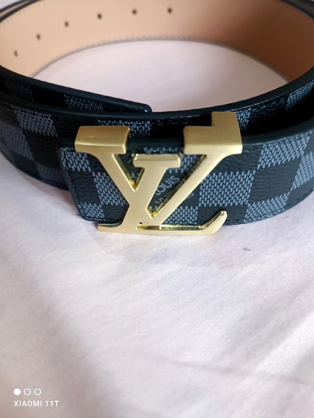 cinturón louis Vuitton