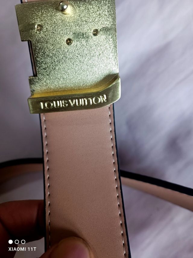cinturón louis Vuitton