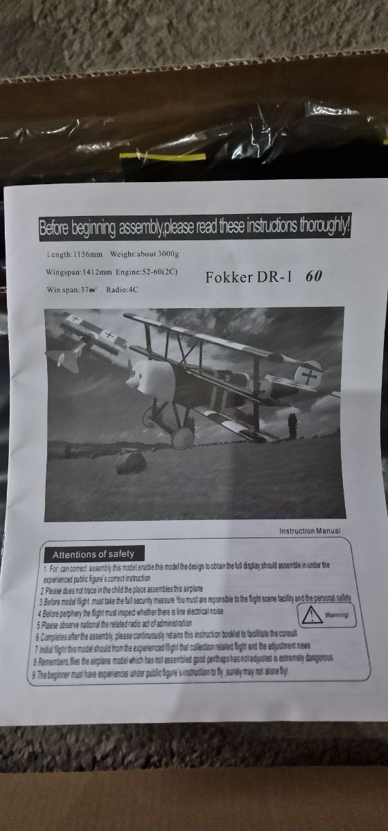 Avion rc Fokker - DR1 triplano nuevo