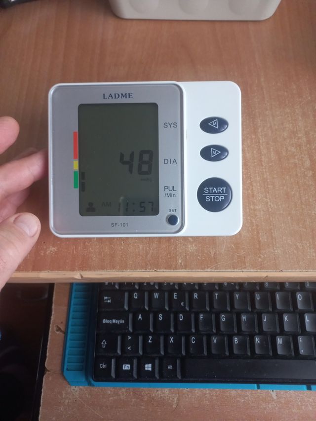 Medidor de pressão arterial para peças ou reparação