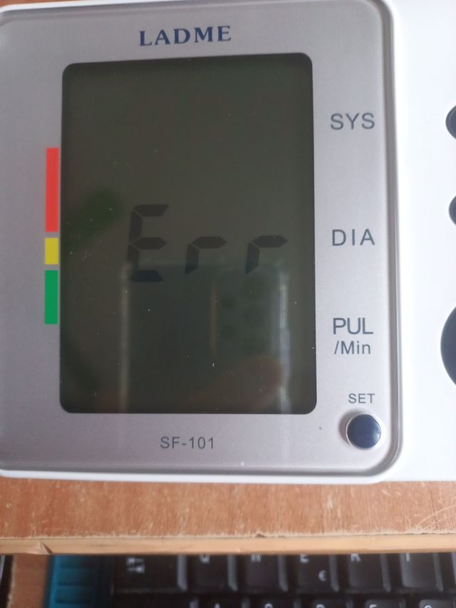 Medidor de pressão arterial para peças ou reparação