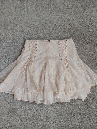 Falda encaje tul highly preppy