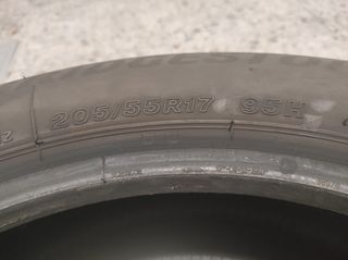 Neumáticos. Los dos por 20 euros
