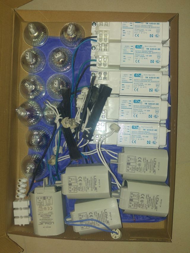 Trasformatori da 220v a 12v