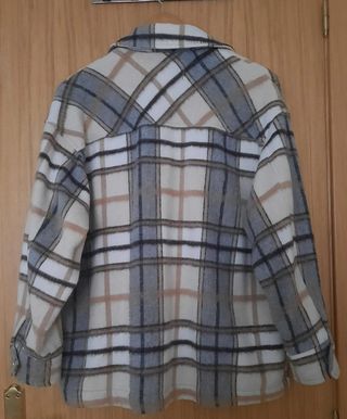 Sobrecamisa de cuadros de Zara