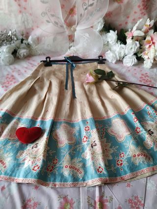 Falda de seda de Massimo Dutti. Talla 40