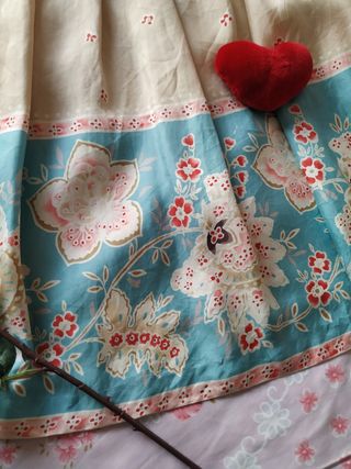 Falda de seda de Massimo Dutti. Talla 40